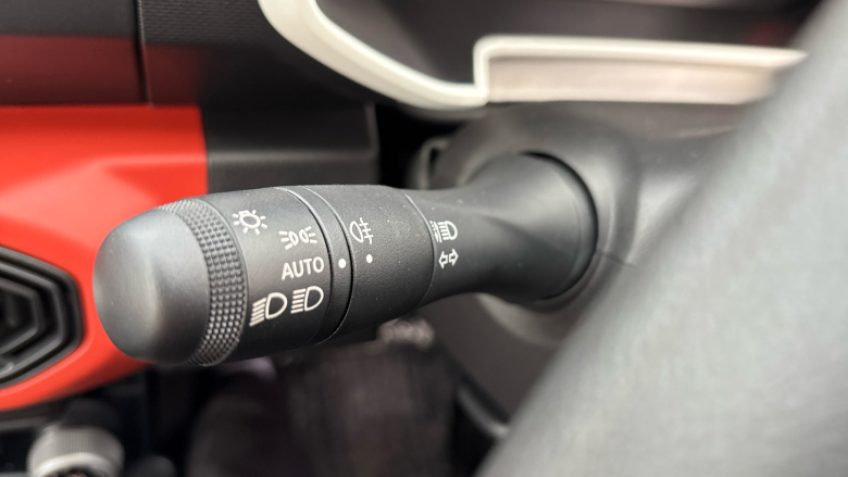 Dacia Spring 27kWh Expression 65 48kW 5dr Auto Electric Hatchback